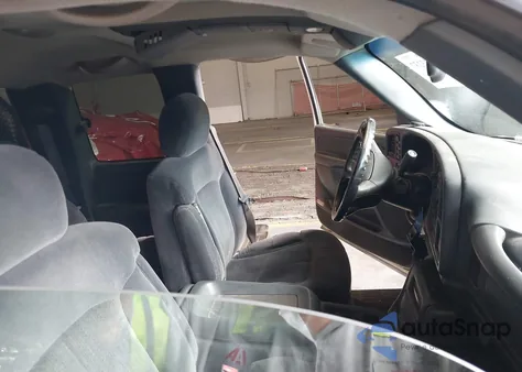 1999 Chevrolet Silverado 2500 Ls из США, поврежденный, VIN 1GCGK29U2XE170318